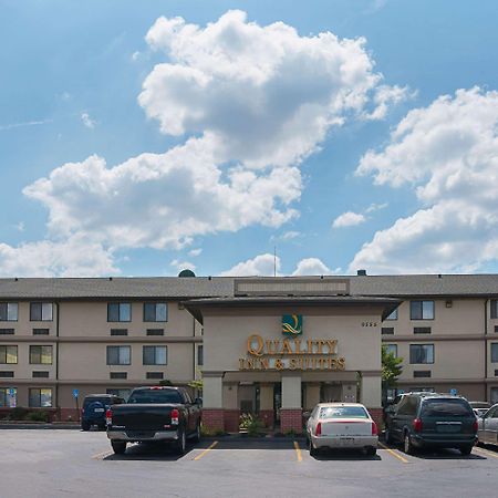 Quality Inn & Suites Detroit Metro Airport Ромулус Экстерьер фото