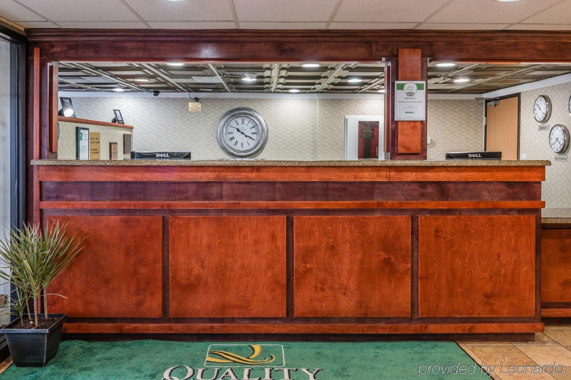 Quality Inn & Suites Detroit Metro Airport Ромулус Экстерьер фото